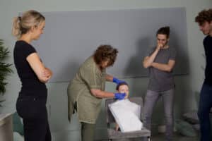 Trainen en toetsen van verpleegtechnische vaardigheden - Opleidingsinstituut KMBV